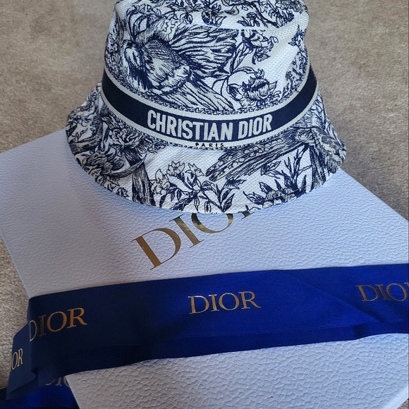 Christian Dior blue Toile de Jouy bucket hat Size 58 - Picture 5 of 7